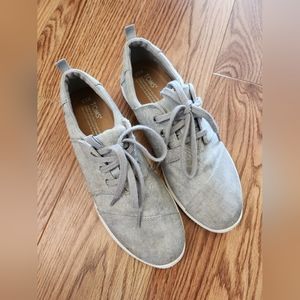 Toms Lace Up Sneakers